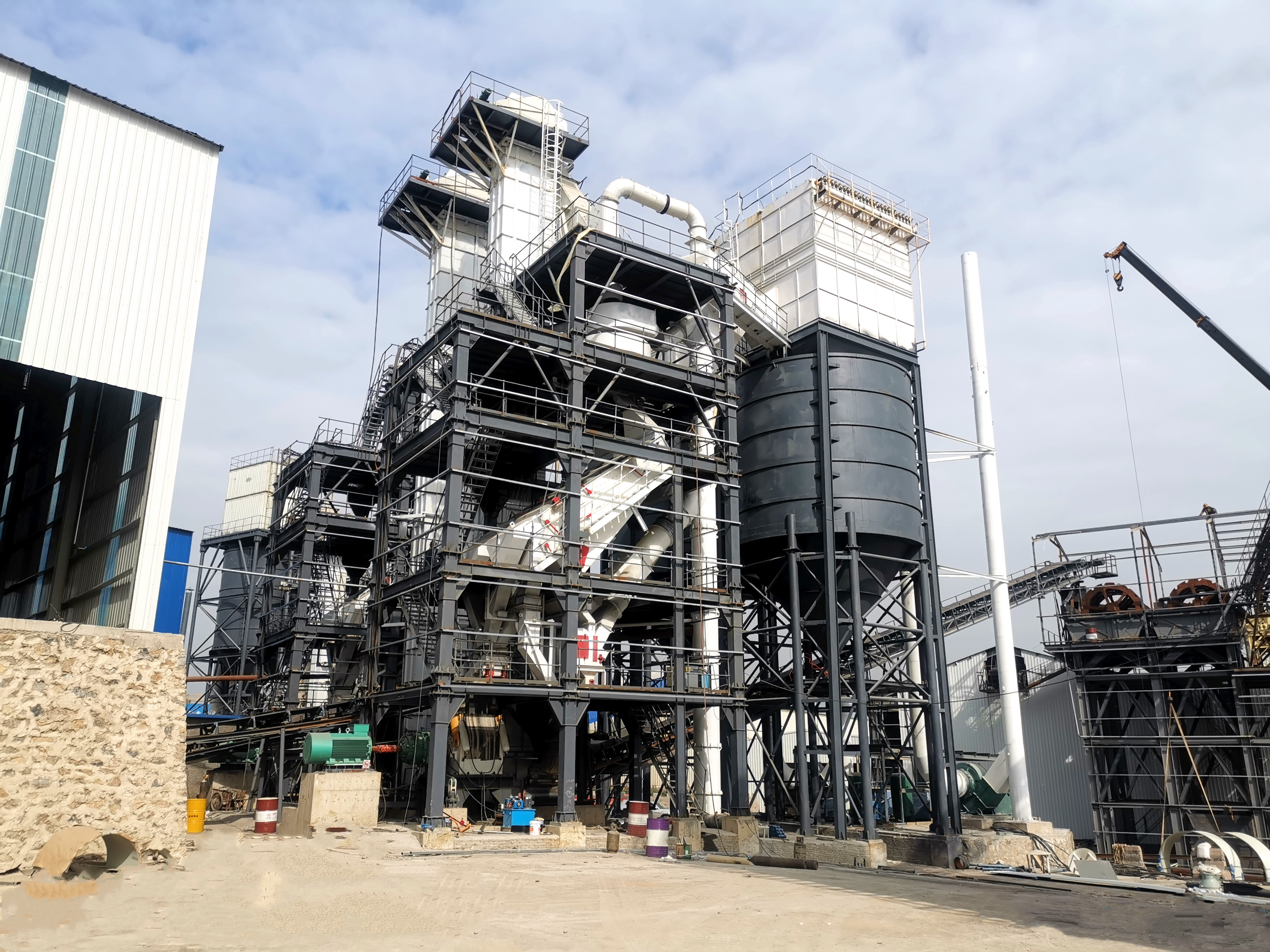 告別高耗低效！干法制砂樓工藝優(yōu)勢大揭秘，難怪成行業(yè)新寵